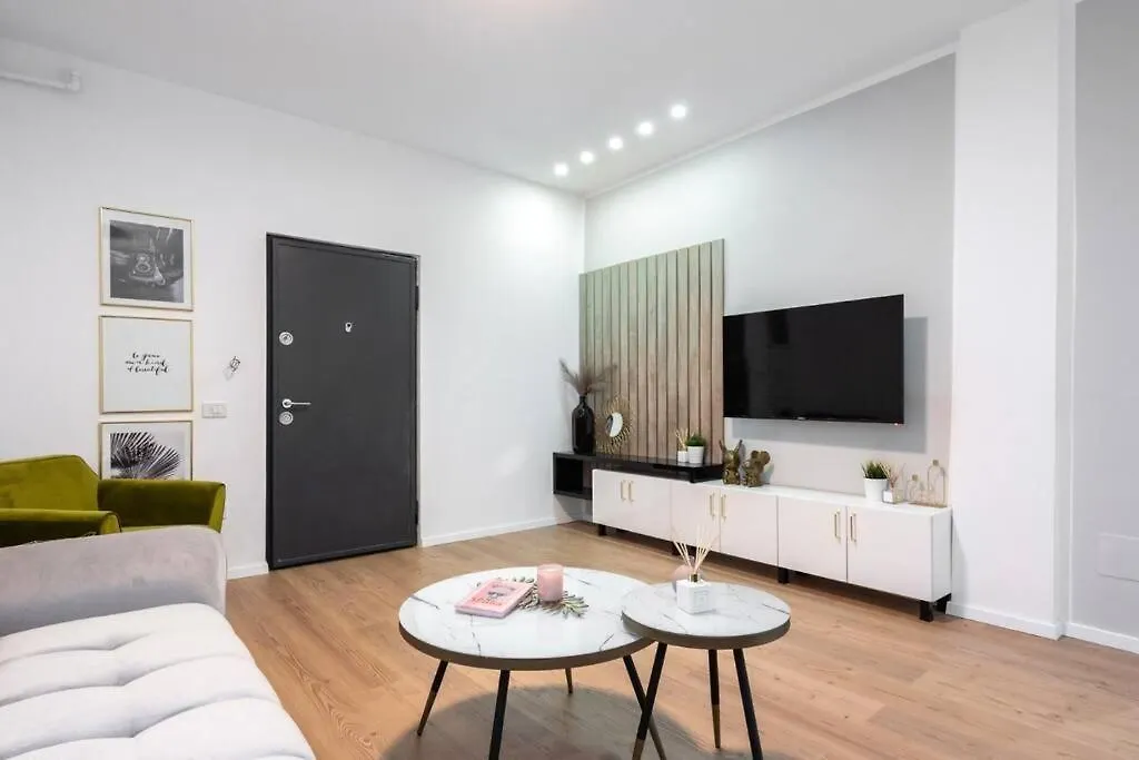 Old Town Bucharest Apartment Poiana 7 Romania