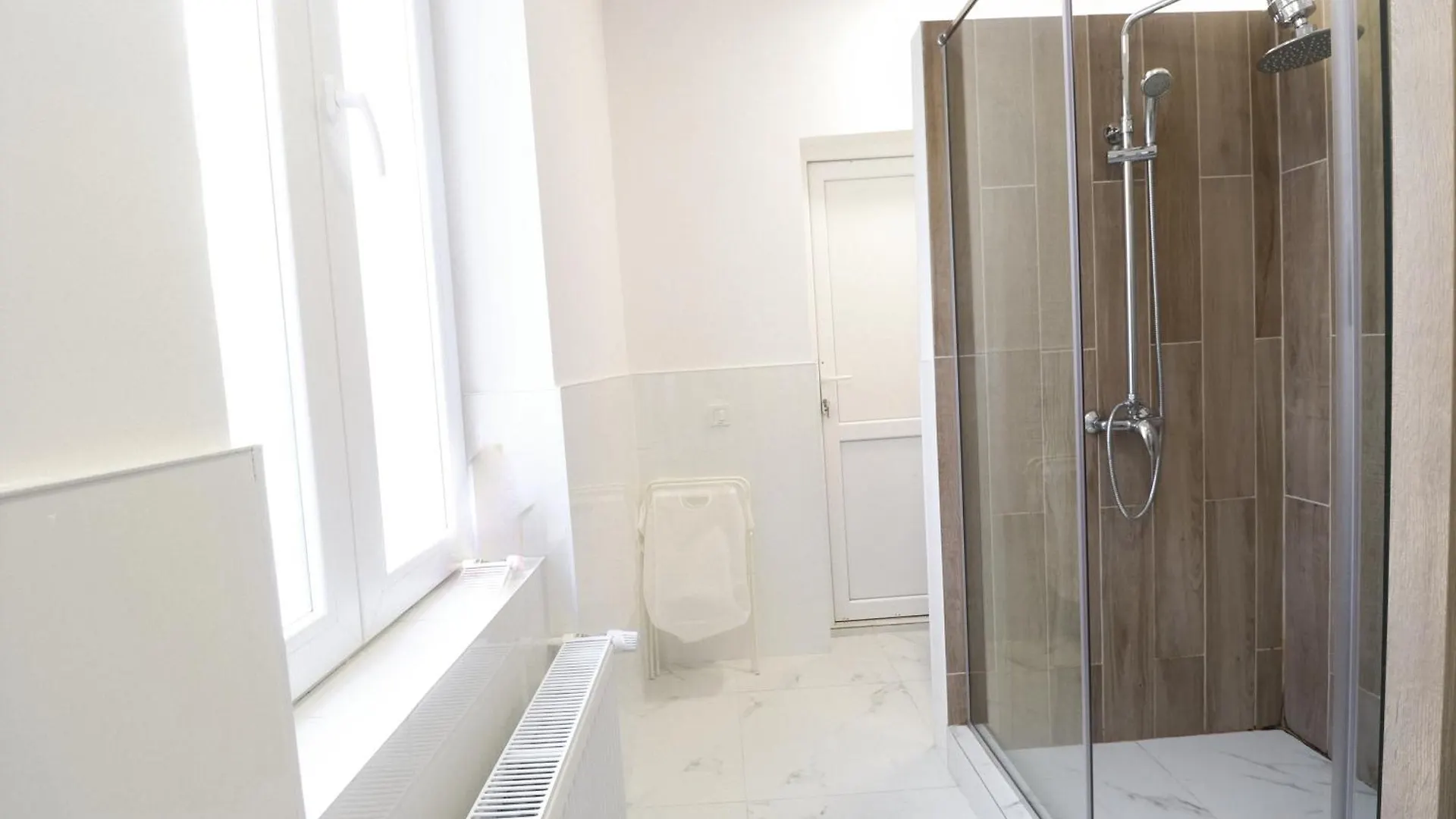 Old Town Bucharest Apartment Poiana 7